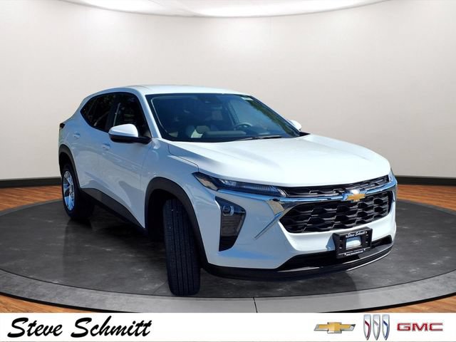 New 2026 Chevrolet Trax LS w/ LS Convenience Package FWD image 24