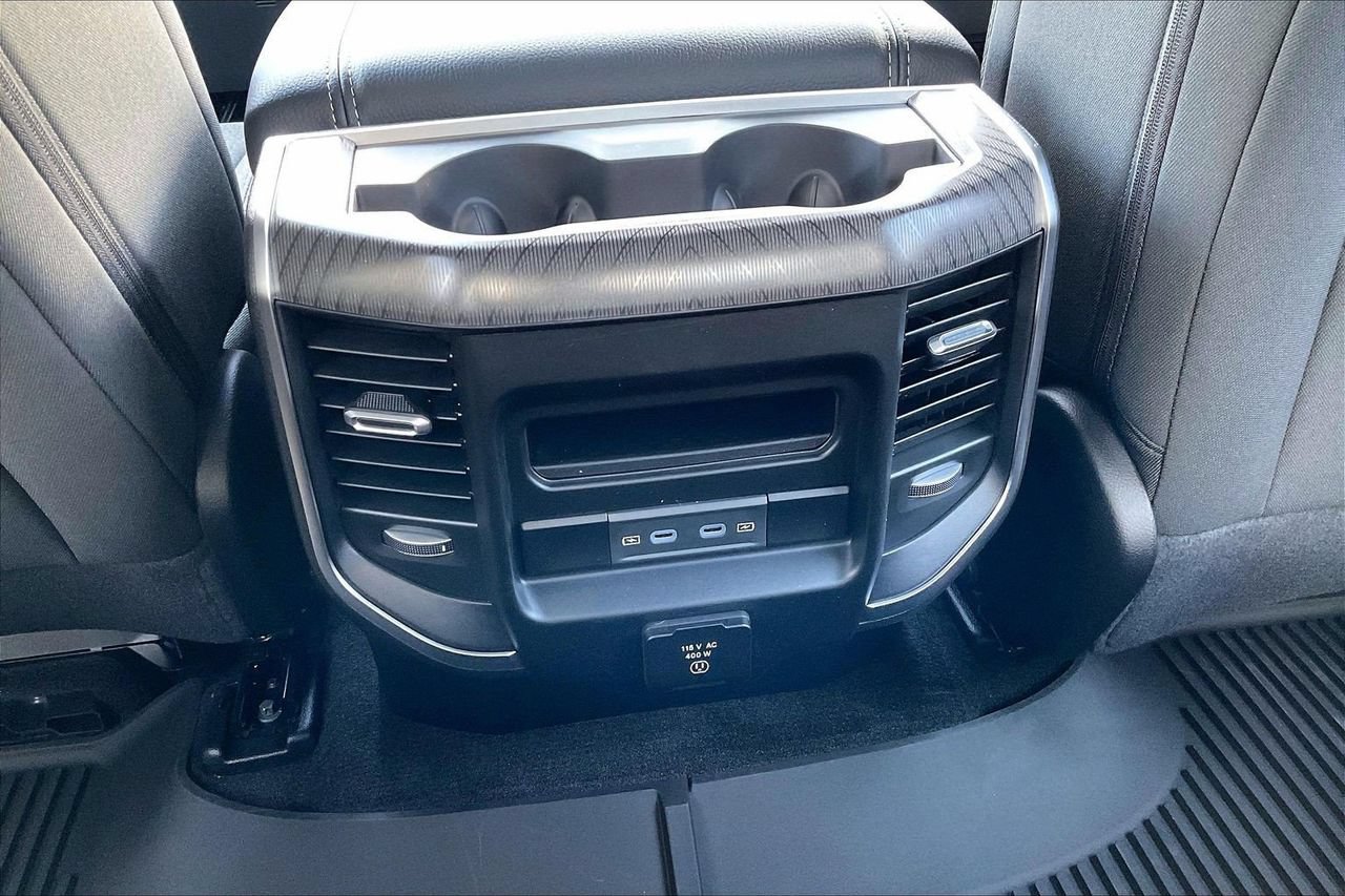 New 2026 RAM 1500 Big Horn AWD/4WD image 14