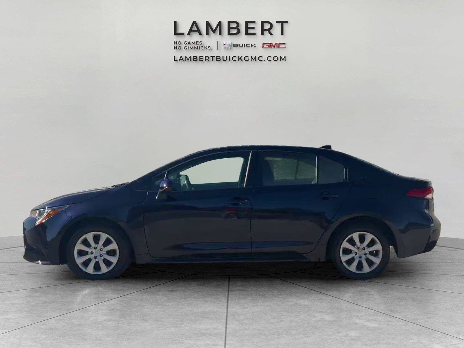 Used 2026 Toyota Corolla LE FWD image 2