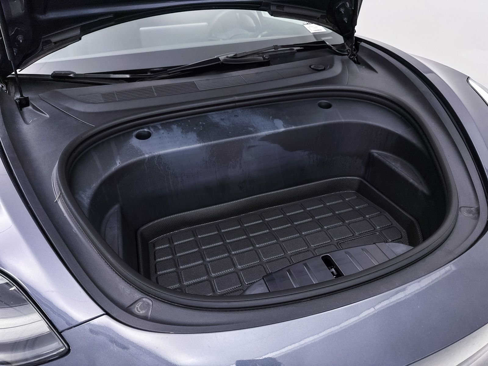 Used 2023 Tesla Model 3 Performance image 9