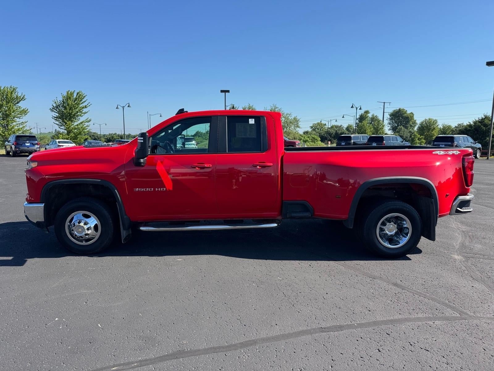 Used 2024 Chevrolet Silverado 3500 LT w/ All Star Edition AWD/4WD image 2