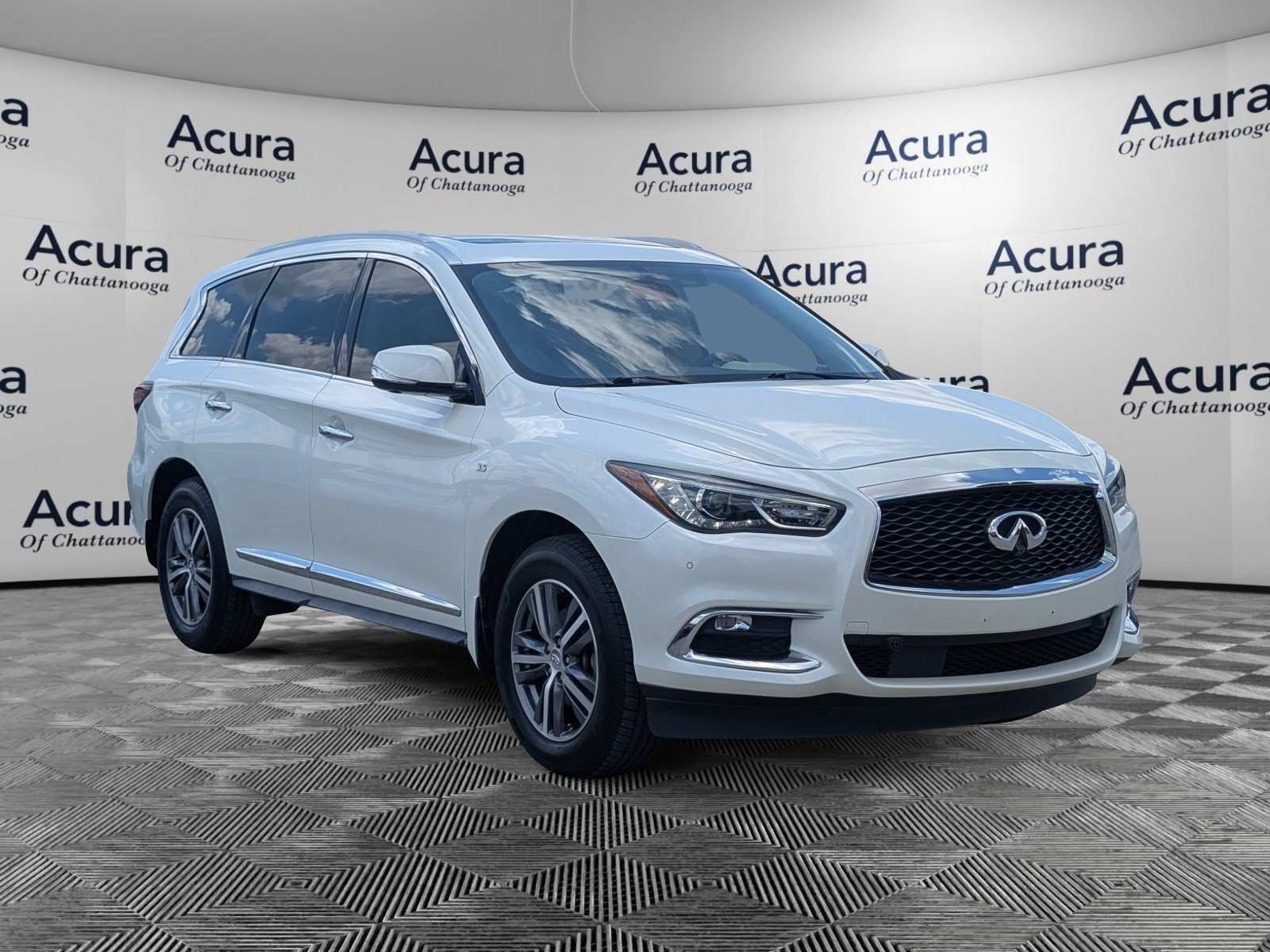 Used 2020 INFINITI QX60 Luxe w/ Essential Package