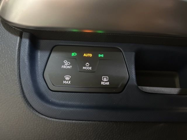 New 2025 Volkswagen ID. Buzz Pro S image 19