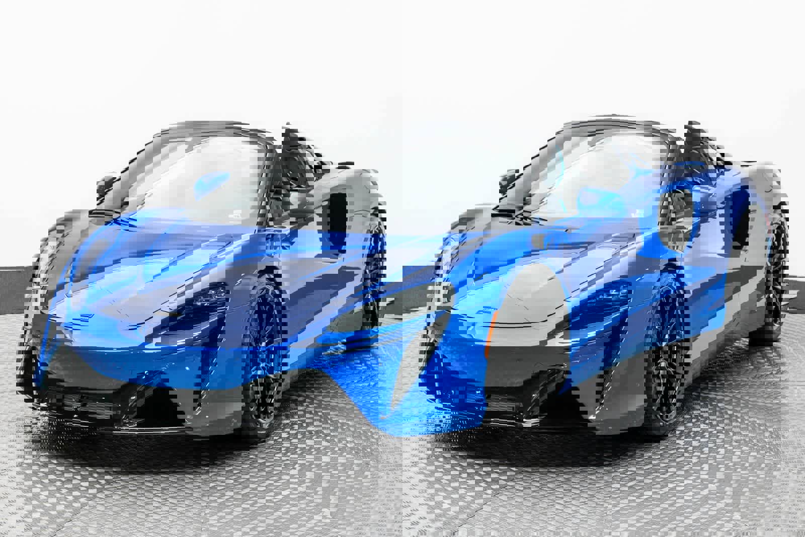 New 2025 McLaren Artura Spider image 1