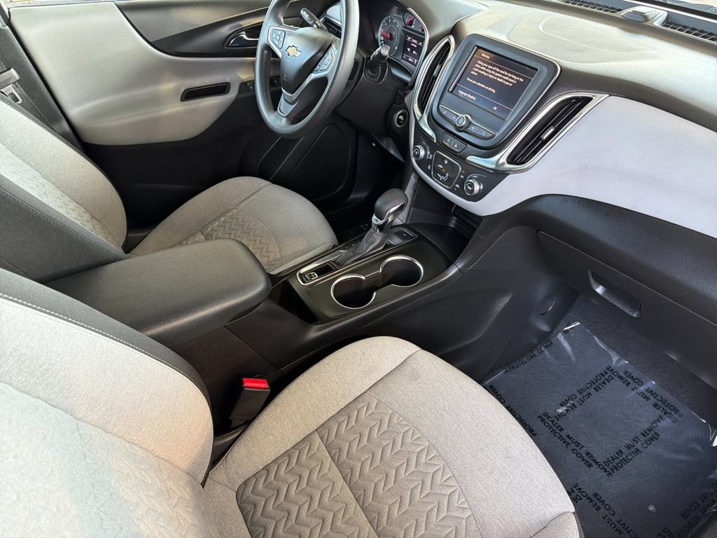 Used 2022 Chevrolet Equinox LS w/ LPO, Floor Liner Package AWD/4WD image 15