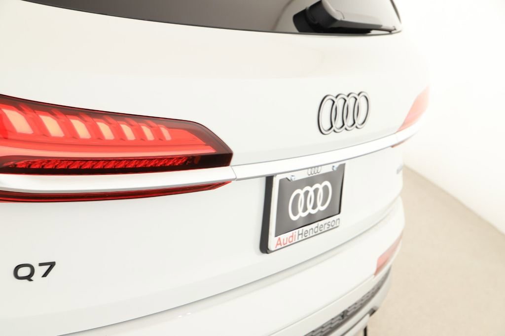 New 2025 Audi Q7 3.0T Premium Plus AWD/4WD image 29