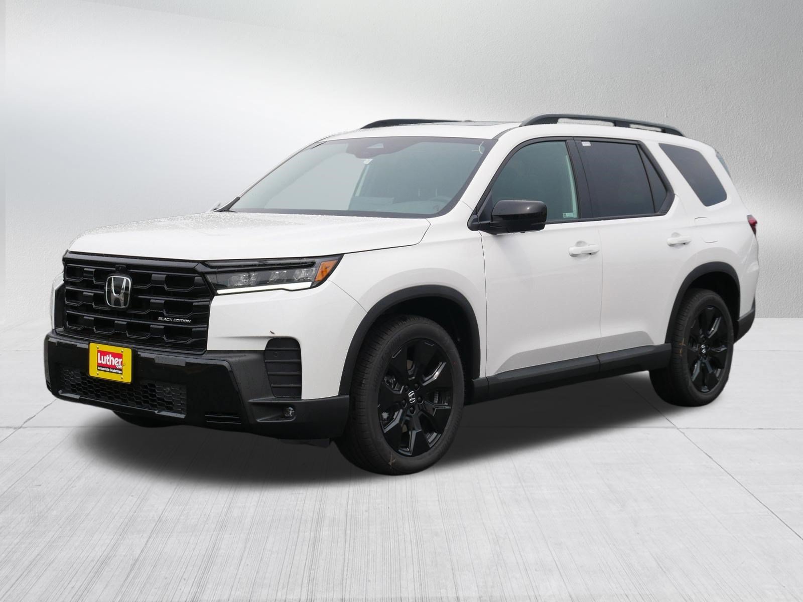 New 2026 Honda Pilot Black Edition image 3