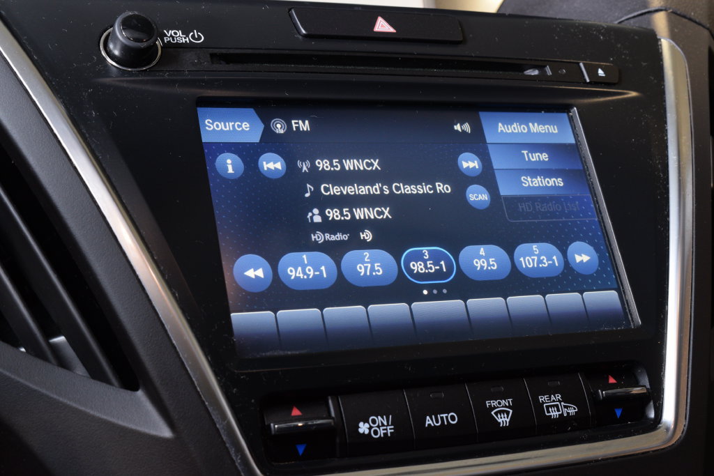 Used 2020 Acura MDX w/ Technology Package AWD/4WD image 25