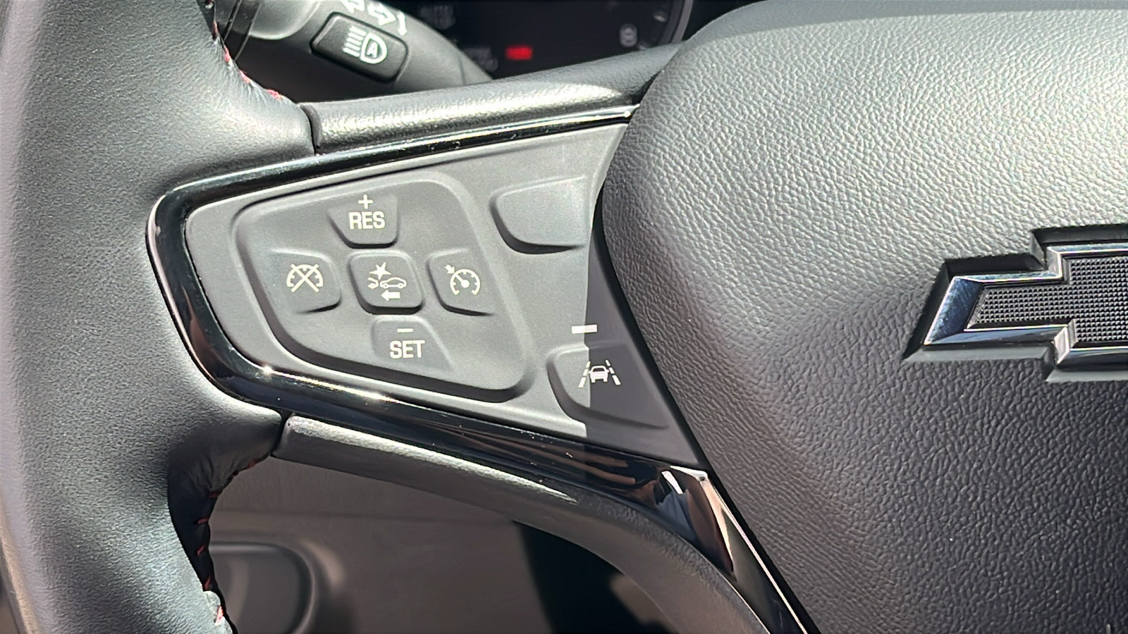 Used 2022 Chevrolet Equinox RS FWD image 16