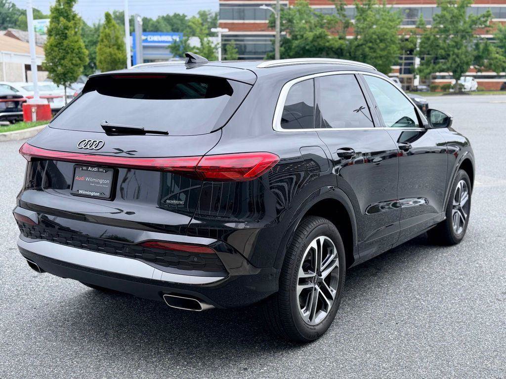 Certified 2025 Audi Q5 Premium w/ Convenience Package AWD/4WD image 6