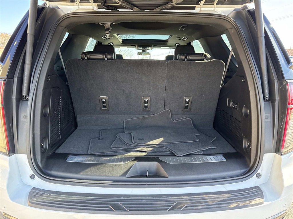 Used 2021 Chevrolet Tahoe Z71 w/ Luxury Package image 14