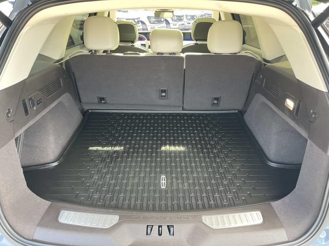 Certified 2025 Lincoln Nautilus Black Label w/ Jet Appearance Package AWD/4WD image 12