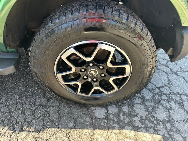Used 2022 Ford Bronco Outer Banks AWD/4WD image 12
