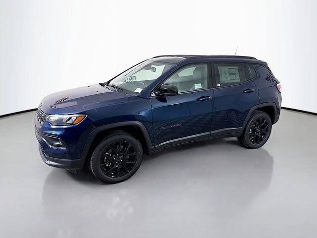 New 2026 Jeep Compass Latitude image 3