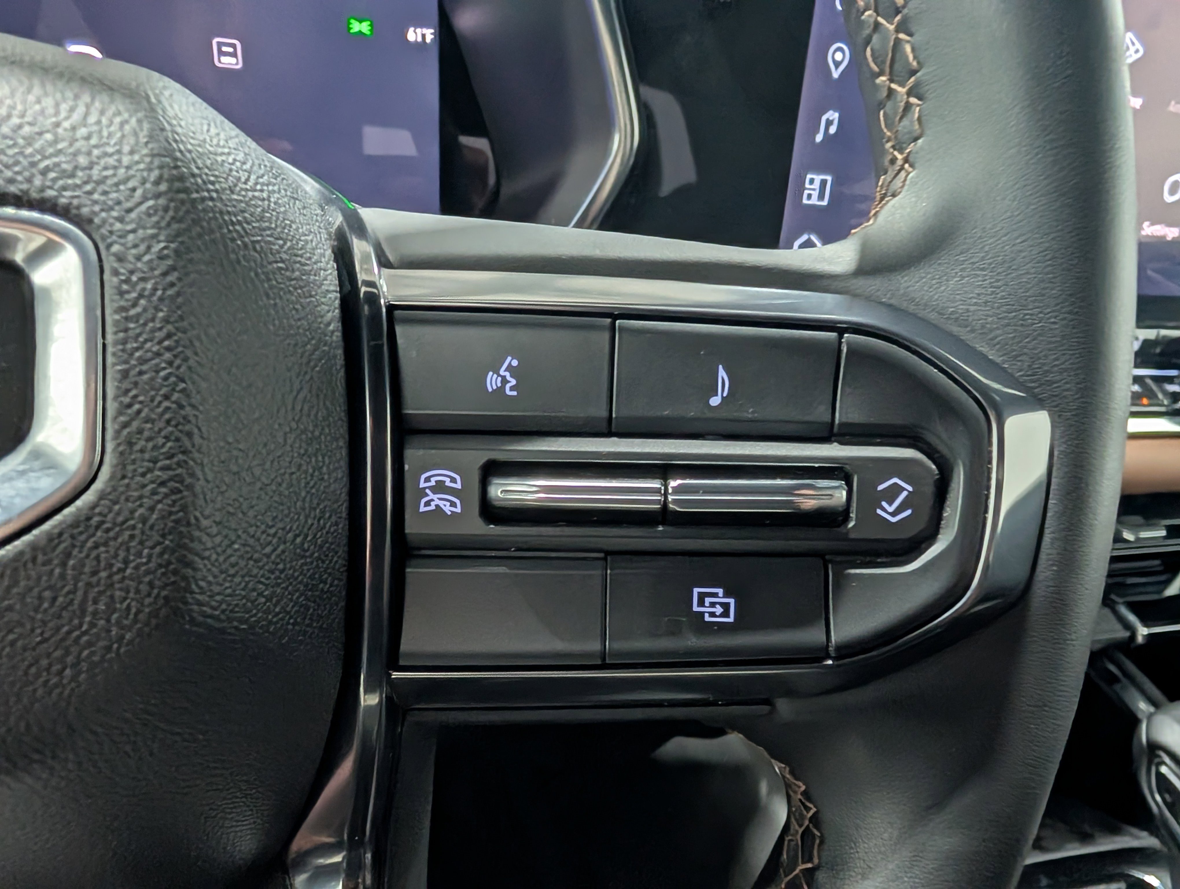 Used 2024 GMC Canyon AT4 w/ Technology Package AWD/4WD image 24