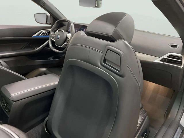 Used 2025 BMW 430i Convertible RWD image 18