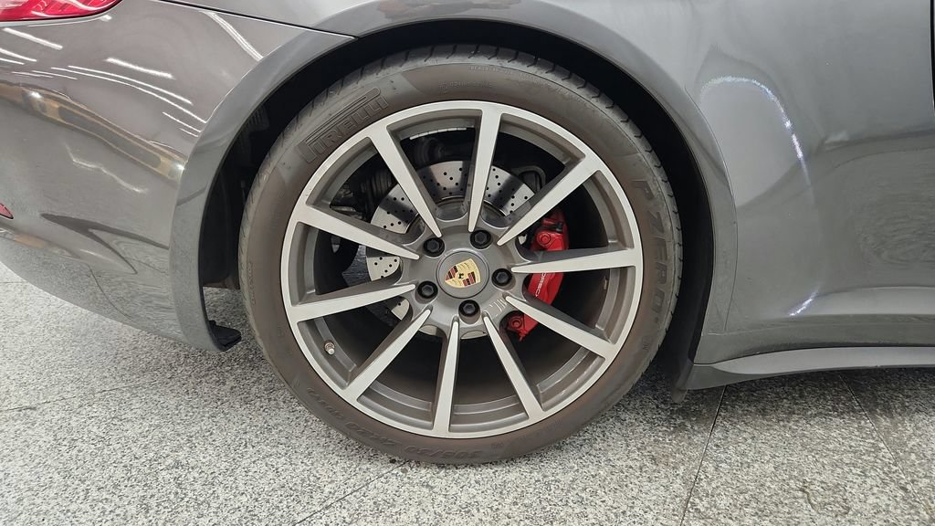 Used 2013 Porsche 911 Carrera 4S AWD/4WD image 22