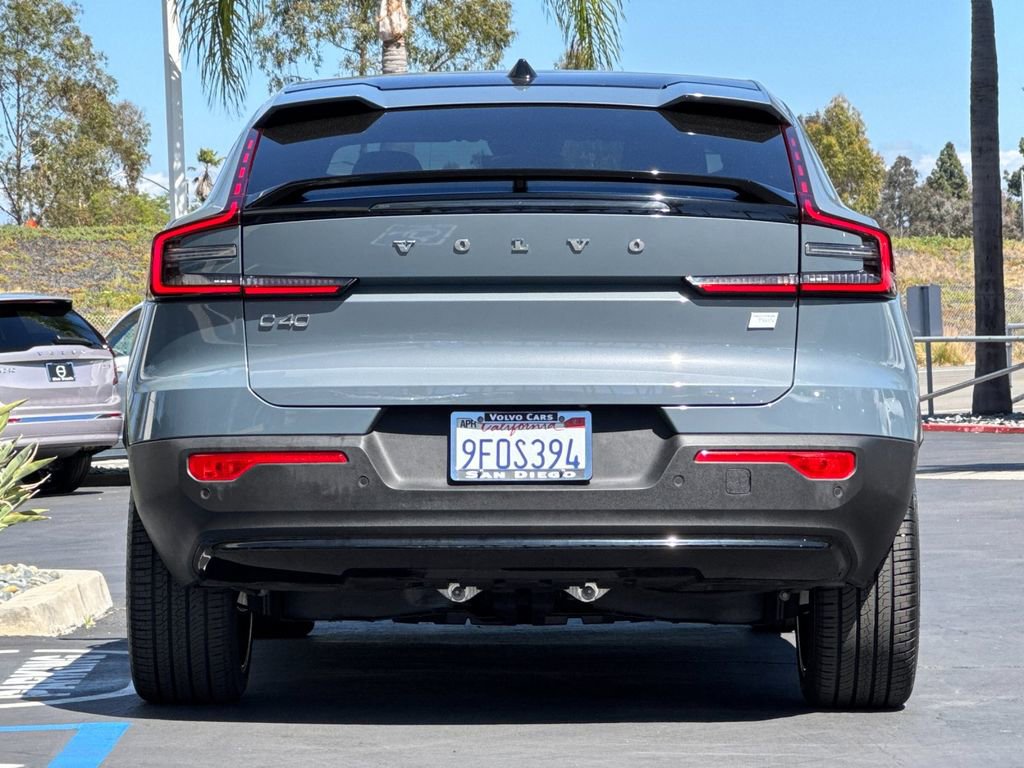 Certified 2023 Volvo C40 P8 Recharge Ultimate AWD/4WD image 4