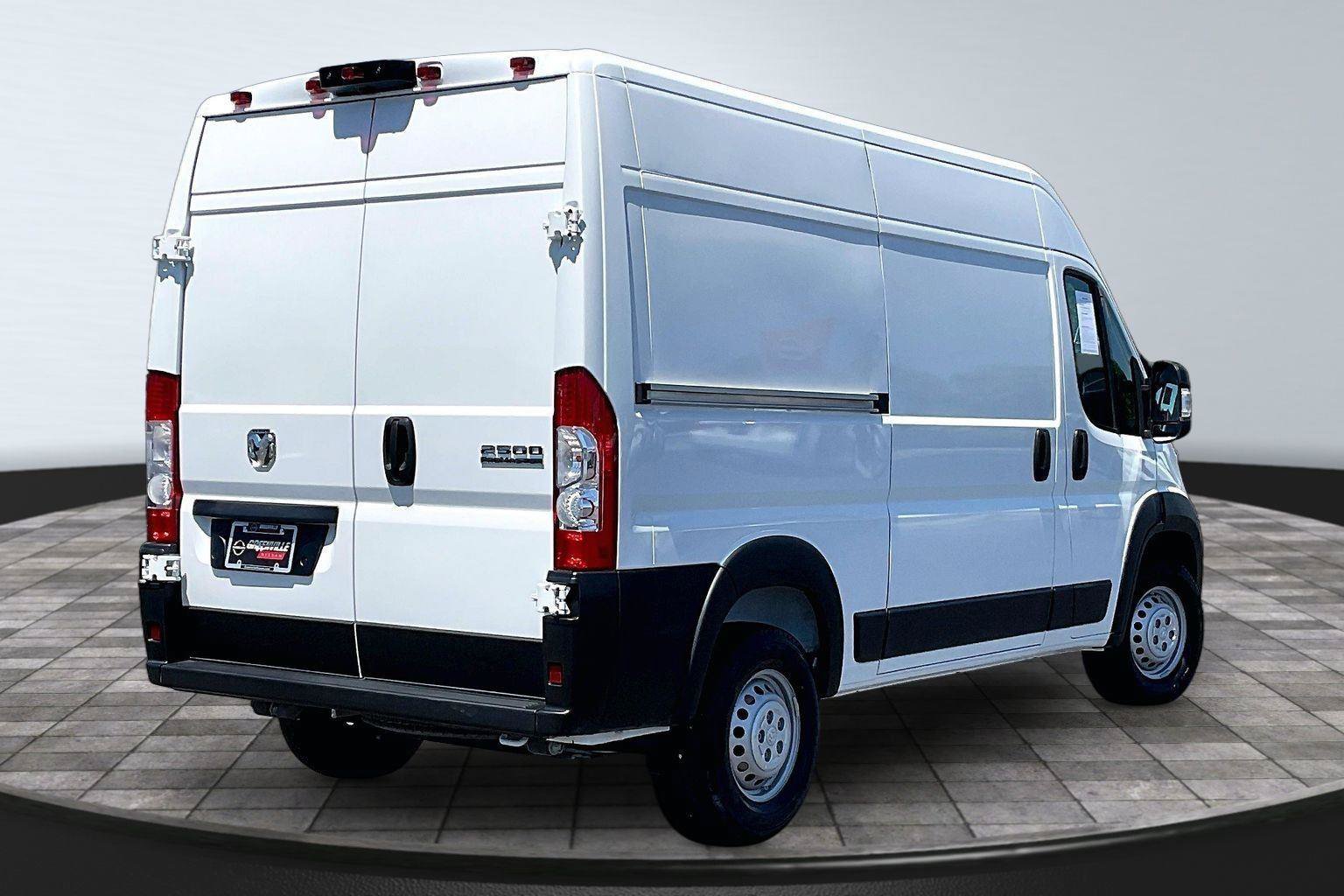 Used 2025 RAM ProMaster 2500 w/ Convenience Group FWD image 15