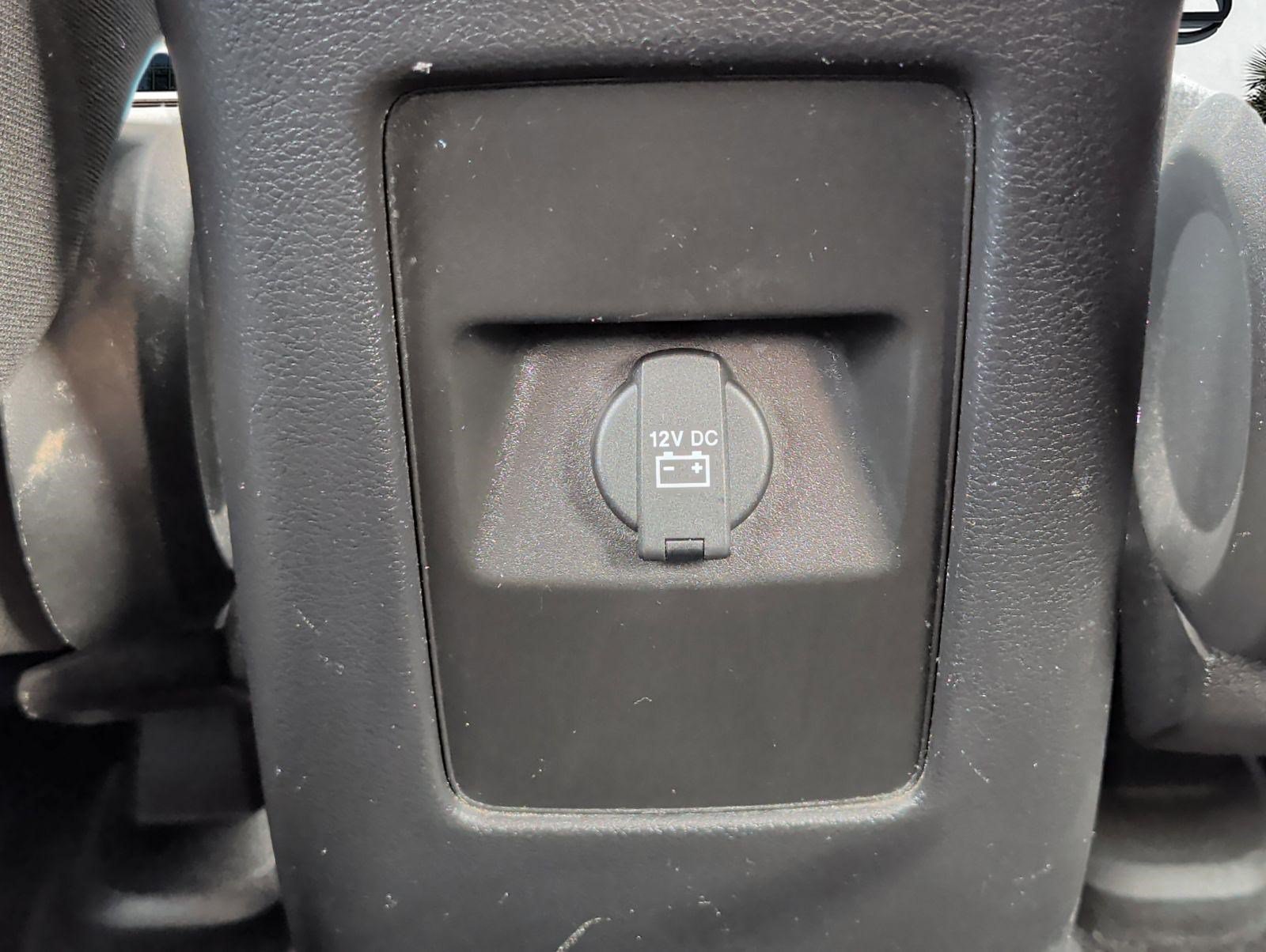 Used 2019 Dodge Journey SE FWD image 24