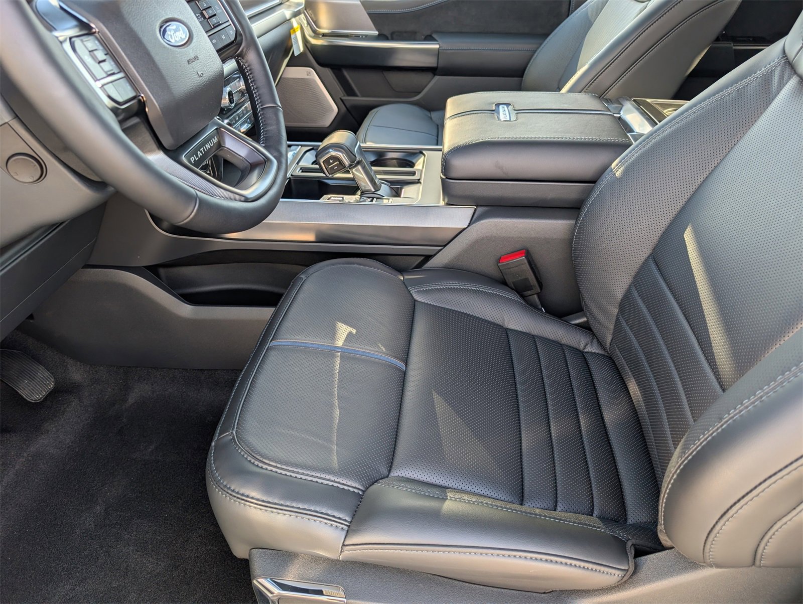 New 2025 Ford F150 Platinum w/ Equipment Group 702A High image 14