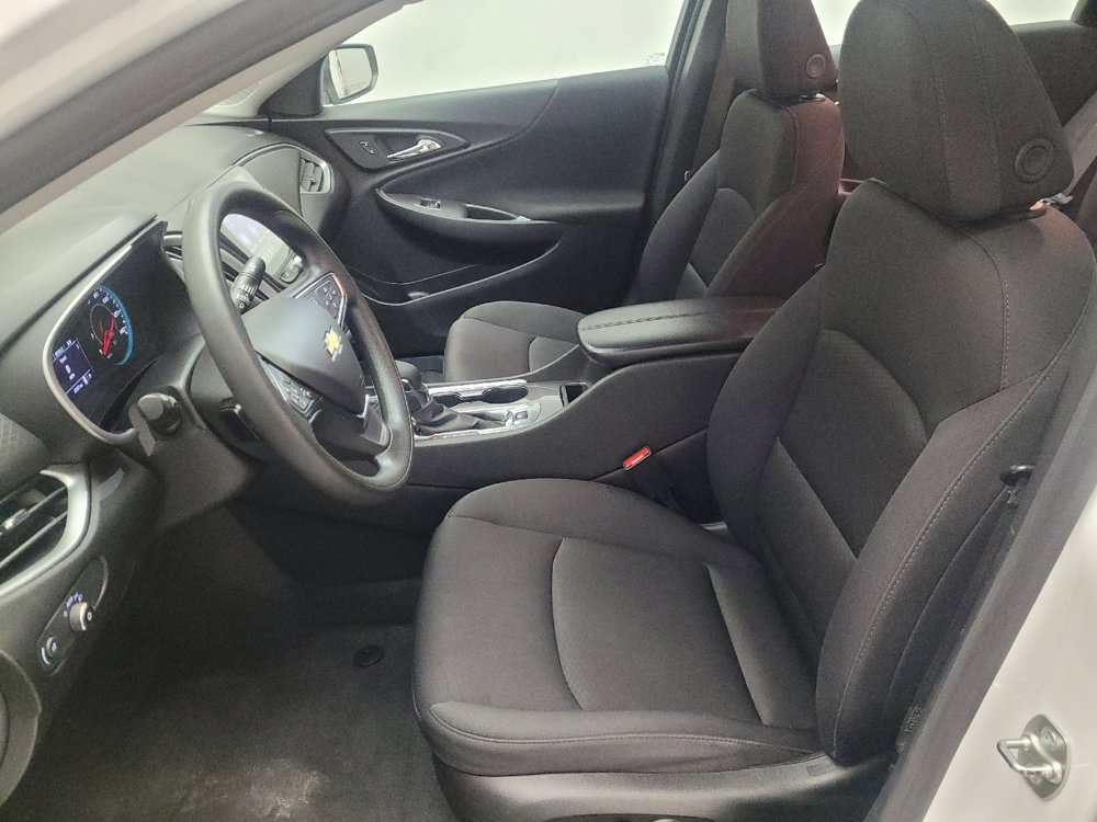 Used 2024 Chevrolet Malibu LT image 17