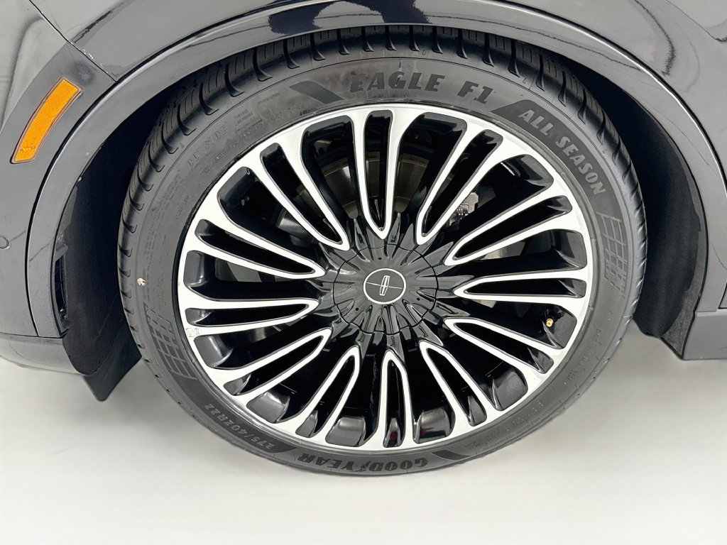 Used 2023 Lincoln Aviator Black Label w/ Dynamic Handling Package AWD/4WD image 29