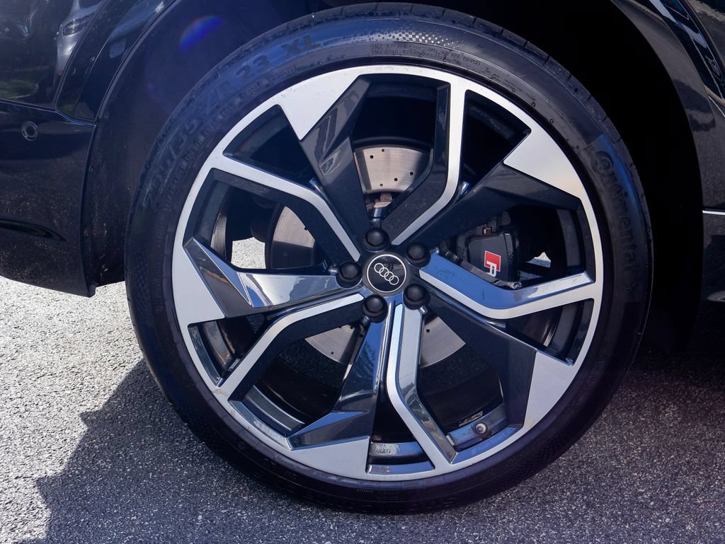 Used 2023 Audi RS Q8 AWD/4WD image 32