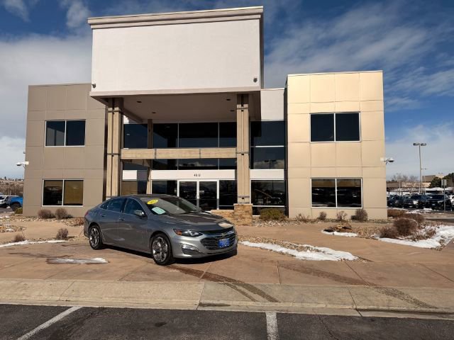 Used 2023 Chevrolet Malibu LT image 1