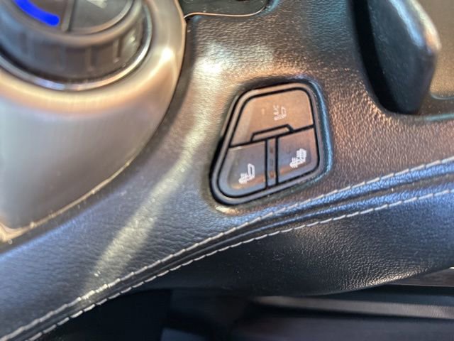Used 2015 GMC Yukon Denali w/ Open Road Package image 11