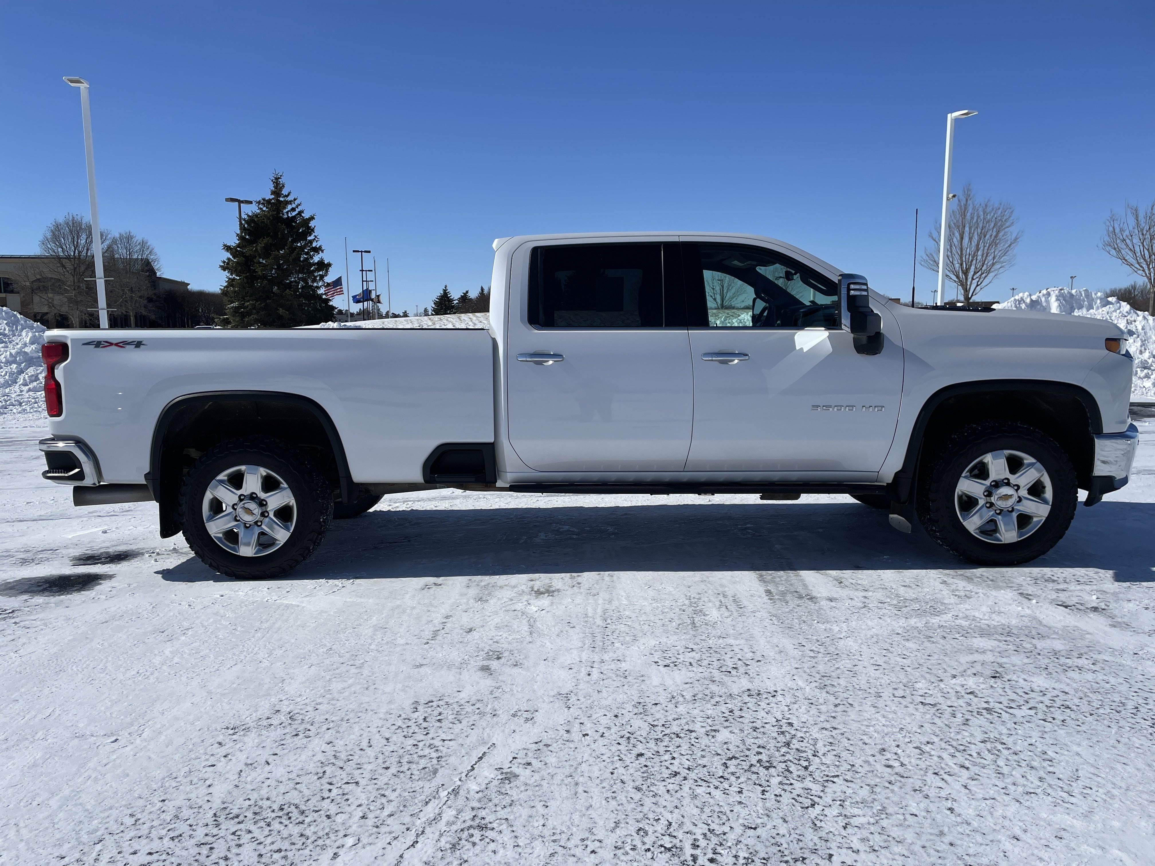 Used 2021 Chevrolet Silverado 3500 LTZ w/ LTZ Premium Package image 6