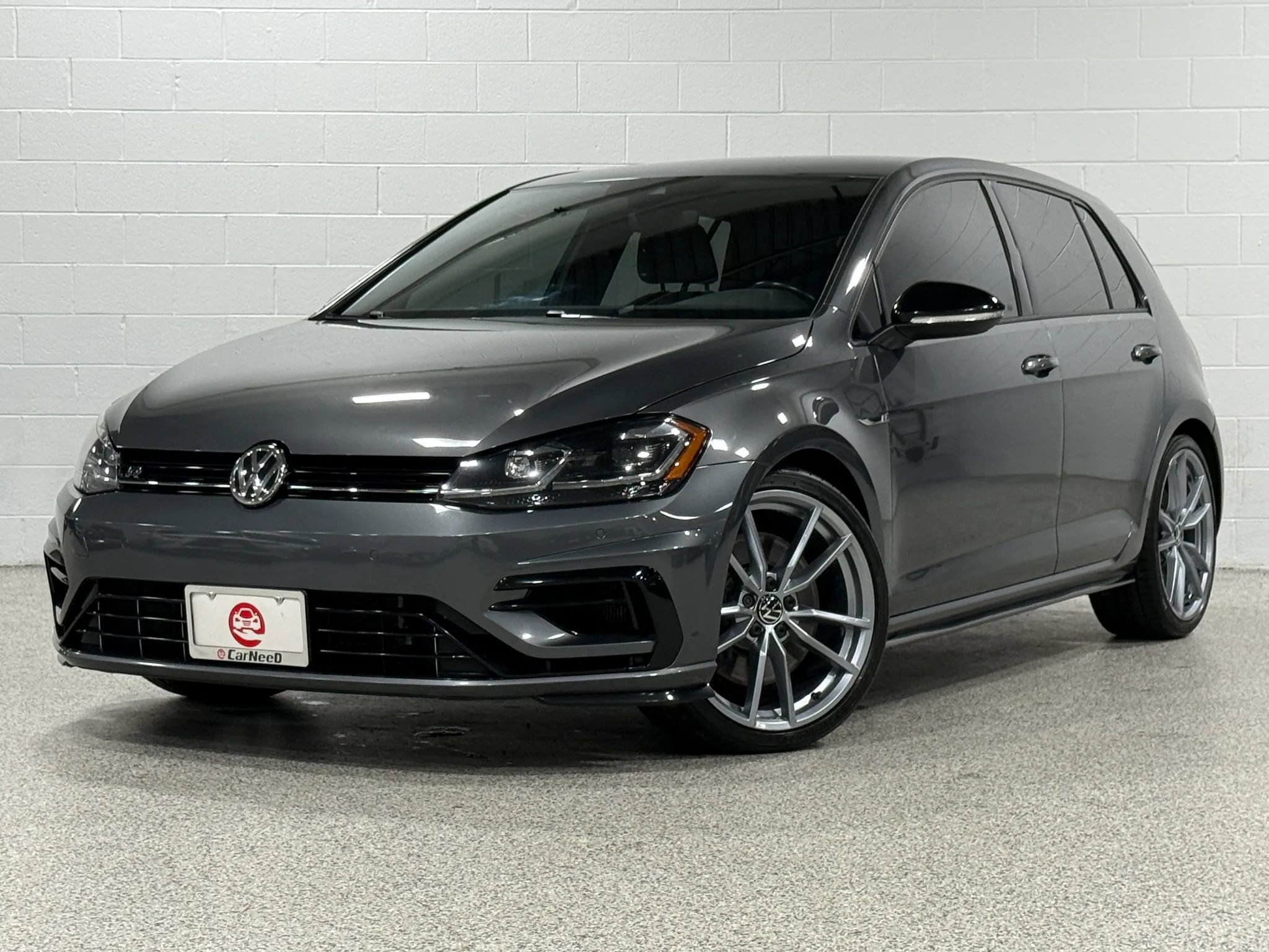 Used 2019 Volkswagen Golf R 4-Door AWD/4WD image 2