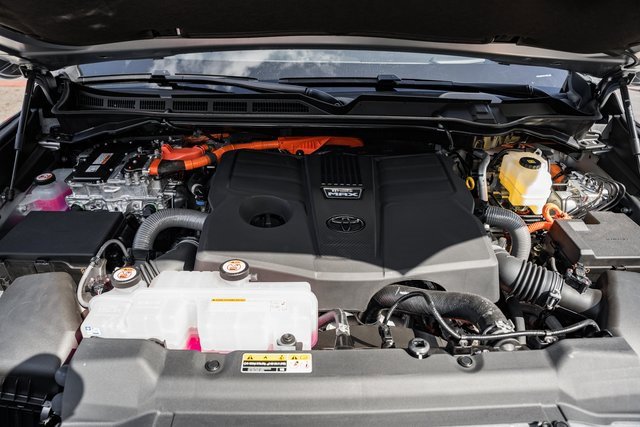 New 2026 Toyota Tundra Platinum image 21