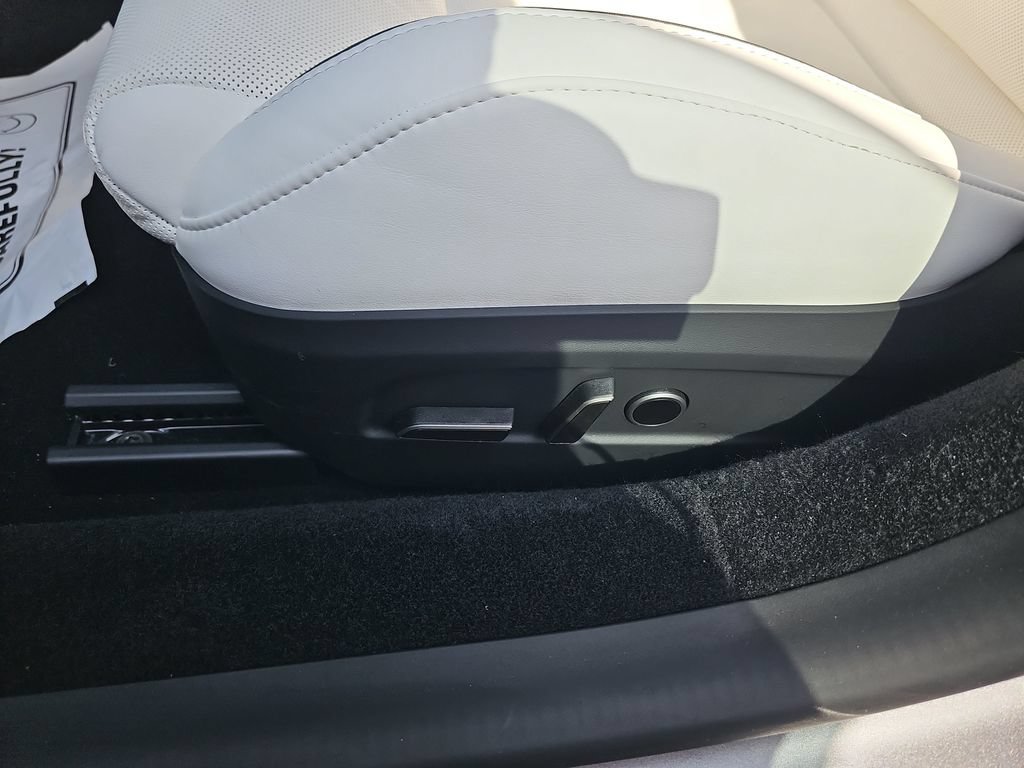 Used 2025 Tesla Model 3 Performance AWD/4WD image 28