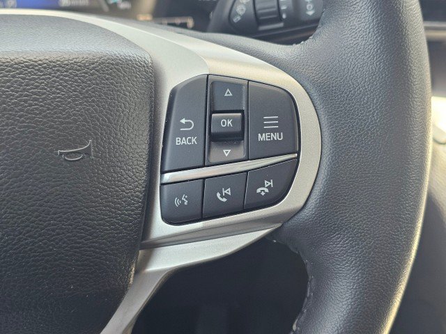 Used 2023 Ford Explorer XLT w/ Equipment Group 202A AWD/4WD image 34