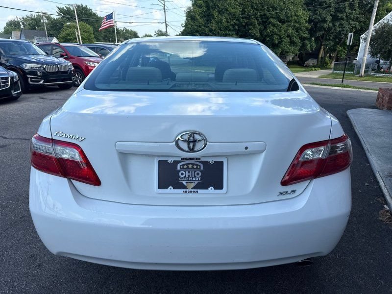 Used 2009 Toyota Camry XLE FWD image 6