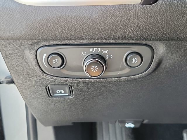 Used 2023 GMC Terrain SLT AWD/4WD image 24