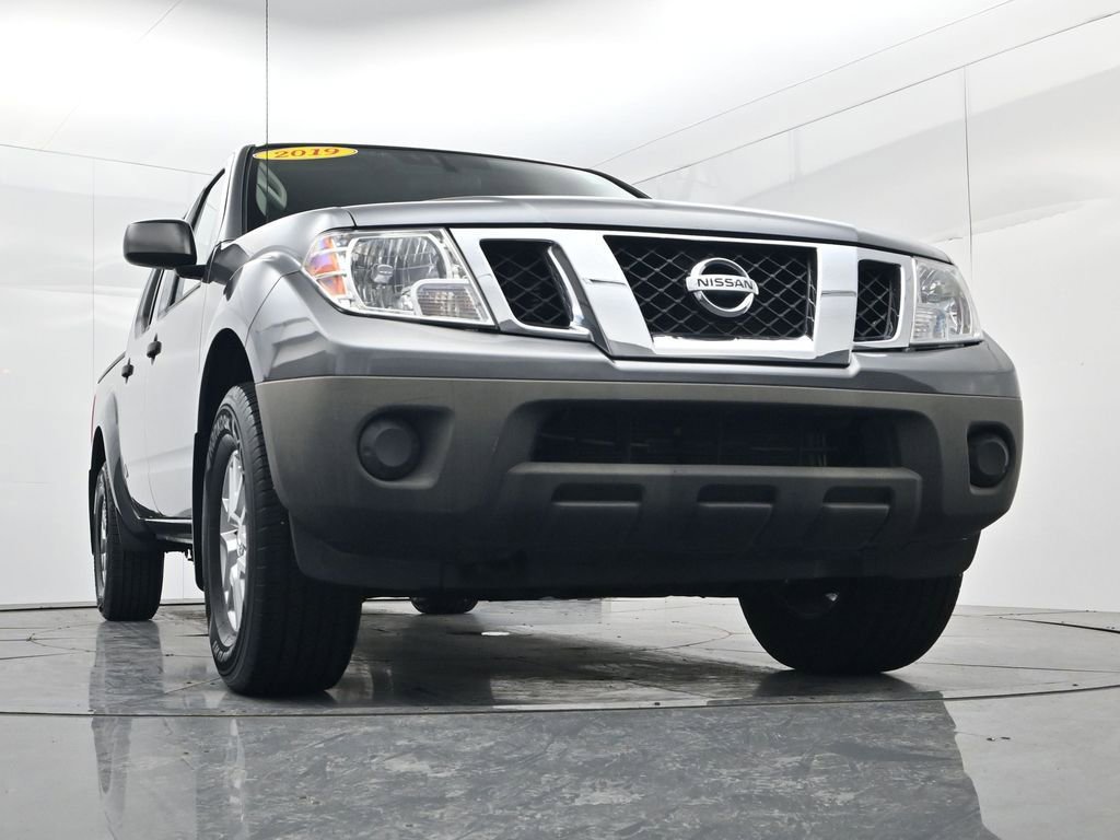Used 2019 Nissan Frontier SV image 40