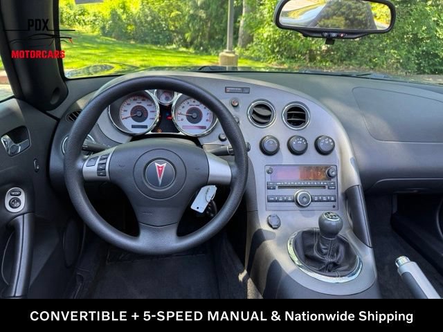Used 2008 Pontiac Solstice Convertible w/ Preferred Package RWD image 15
