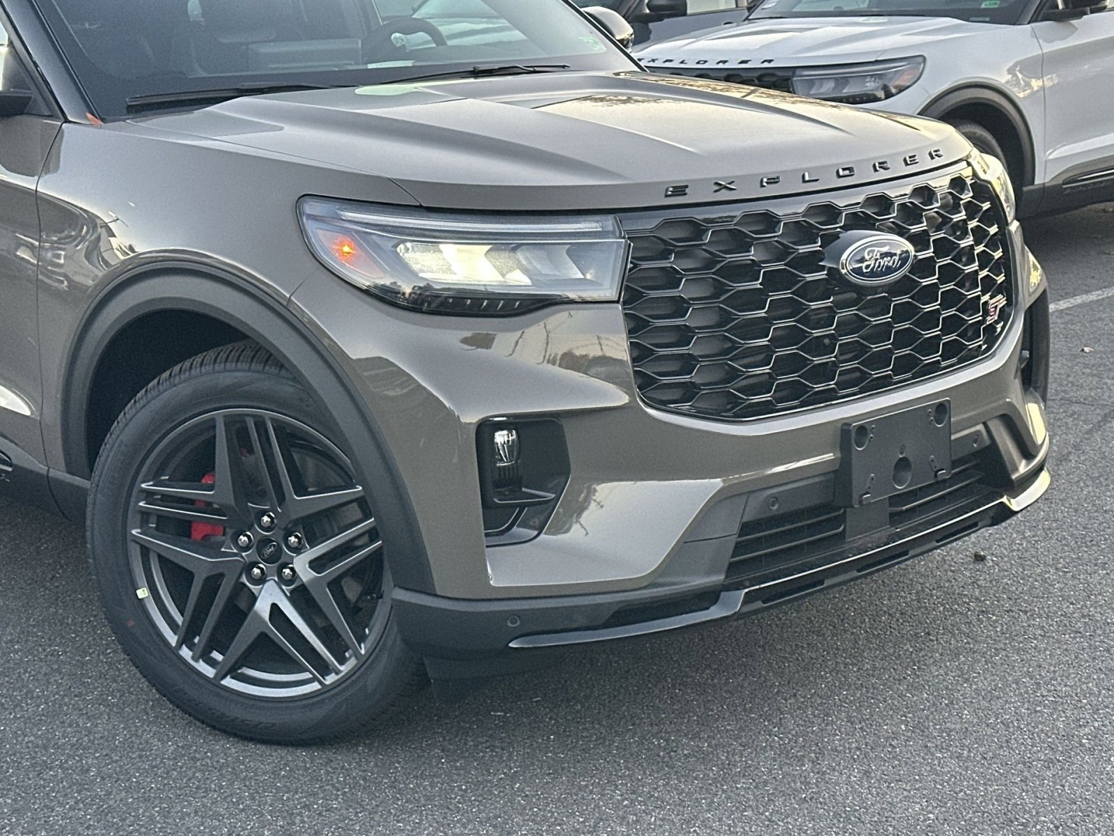 New 2026 Ford Explorer ST w/ Sun And Sound Package image 43