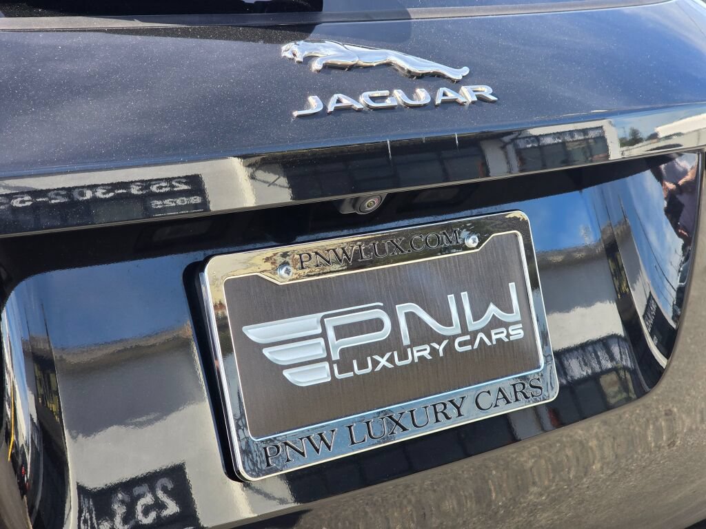Used 2018 Jaguar F-PACE Prestige AWD/4WD image 11