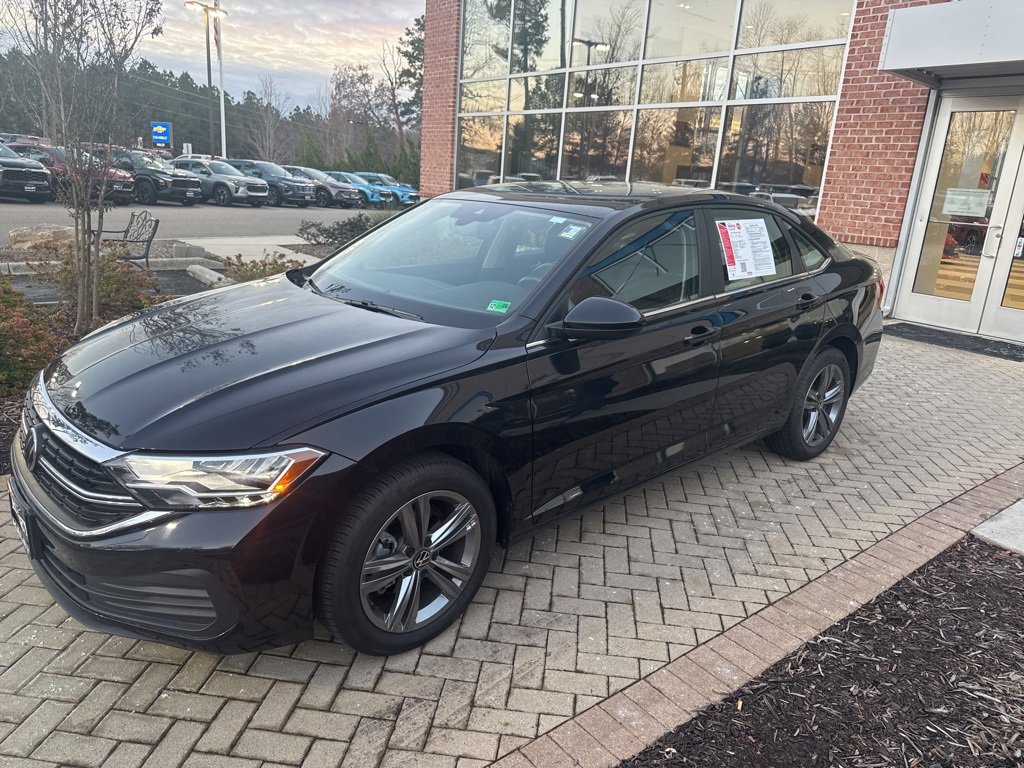 Used 2023 Volkswagen Jetta SE