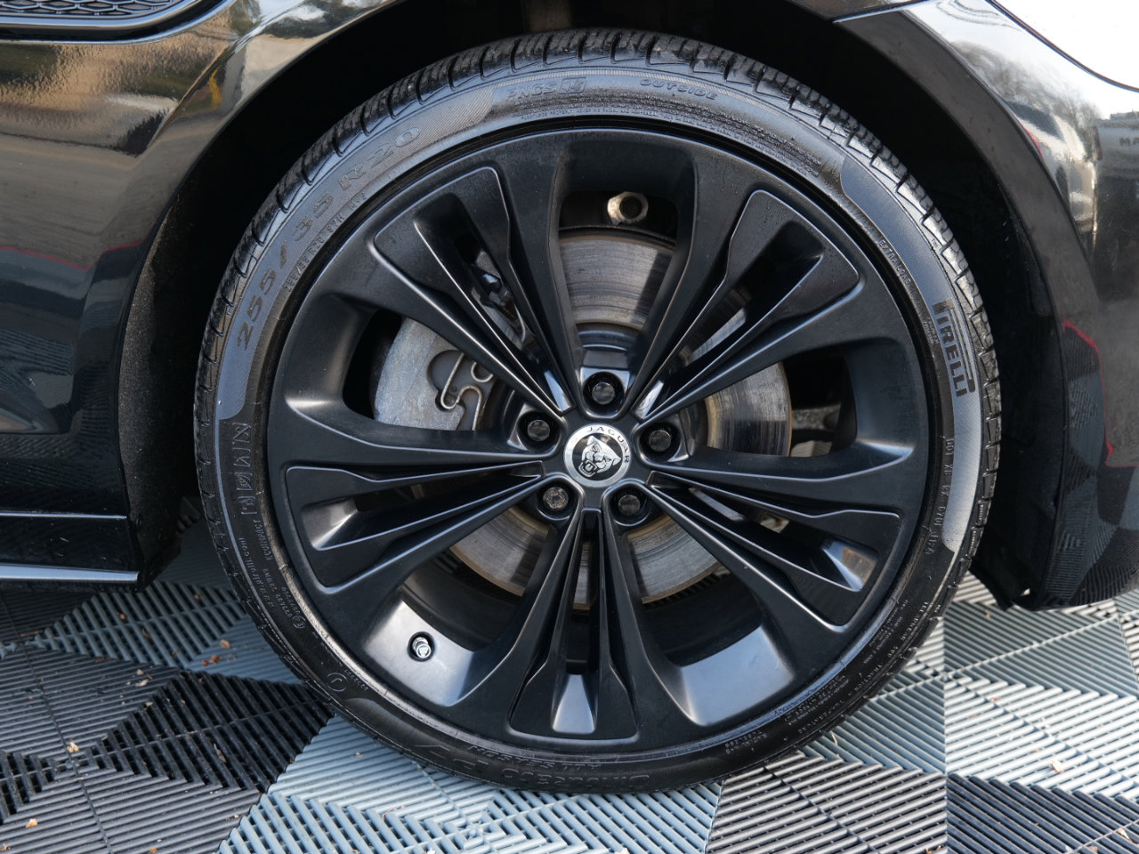 Used 2024 Jaguar XF R-Dynamic SE image 84