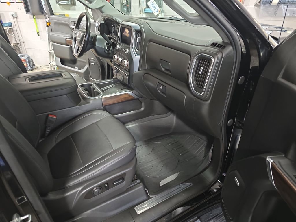 Certified 2021 GMC Sierra 1500 SLT w/ SLT Convenience Package AWD/4WD image 10