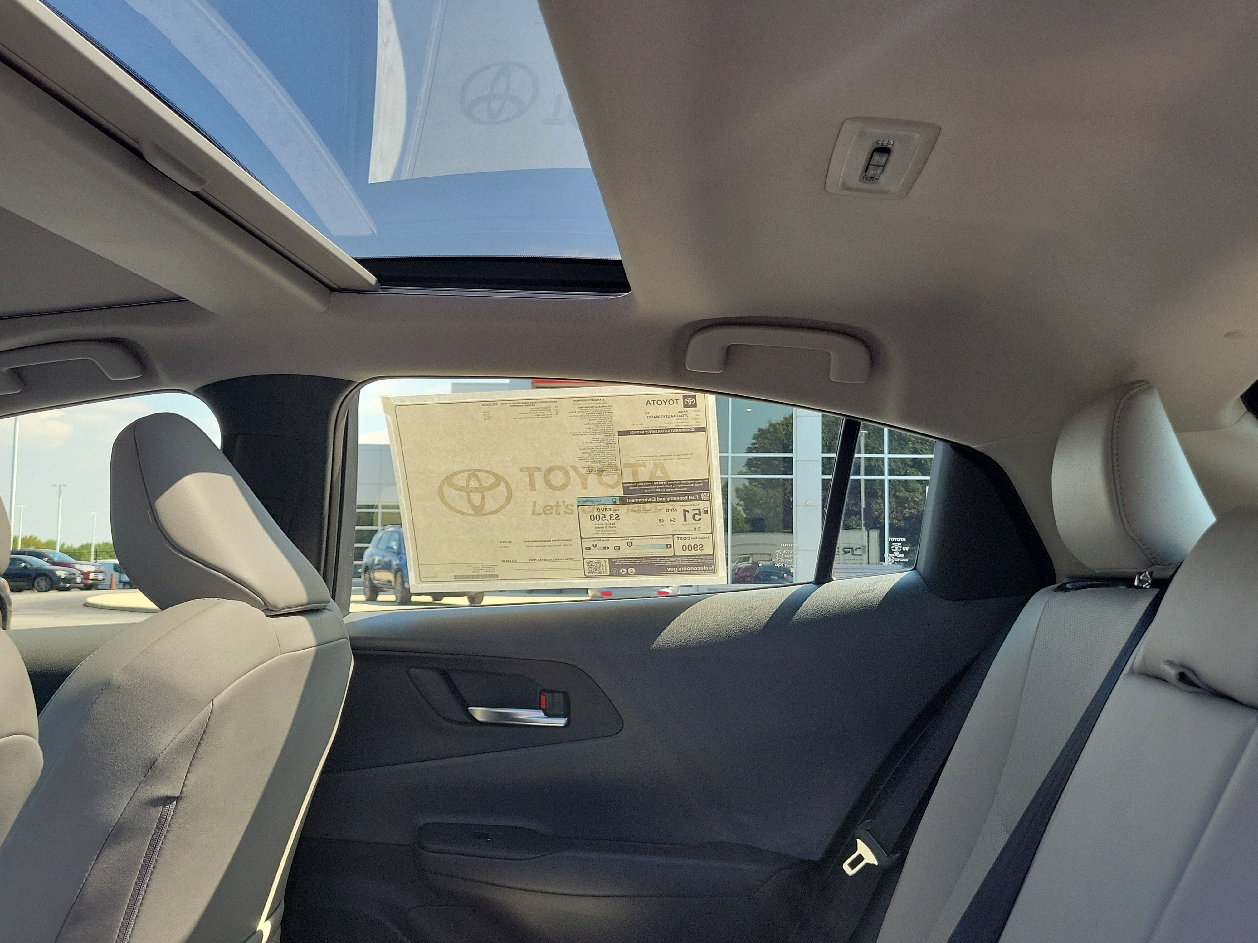 New 2027 Toyota Prius XLE FWD image 13