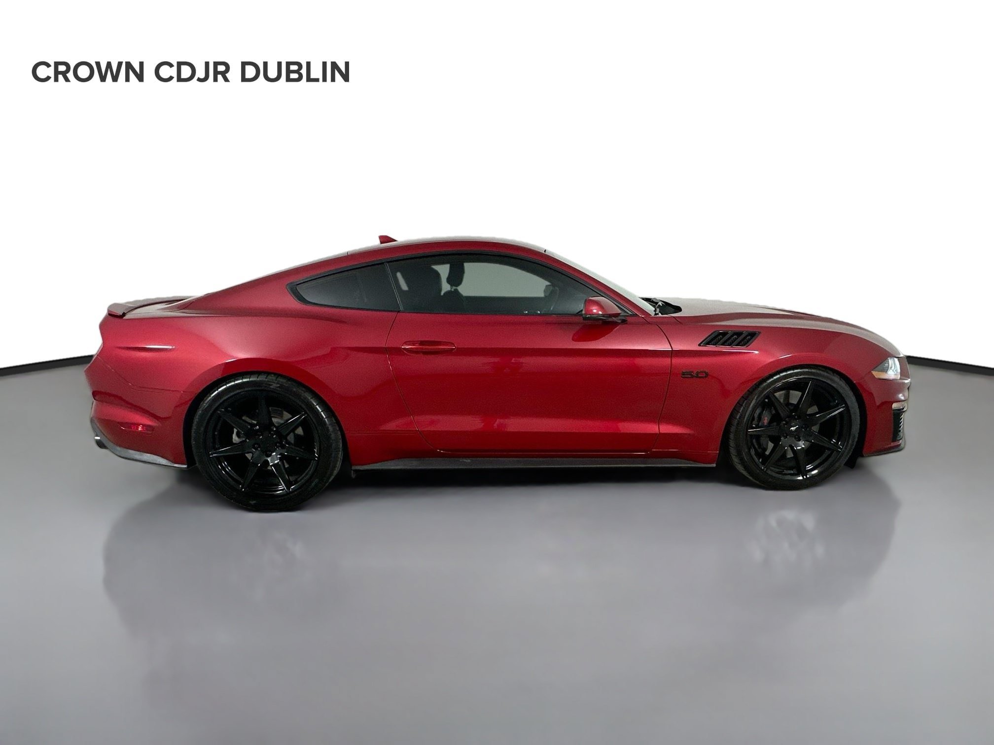 Used 2021 Ford Mustang GT Premium w/ Equipment Group 401A RWD image 4