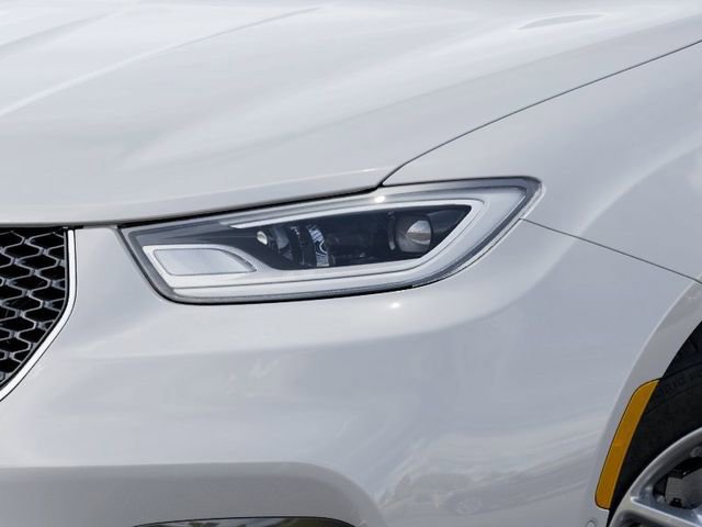 New 2026 Chrysler Pacifica Select image 10
