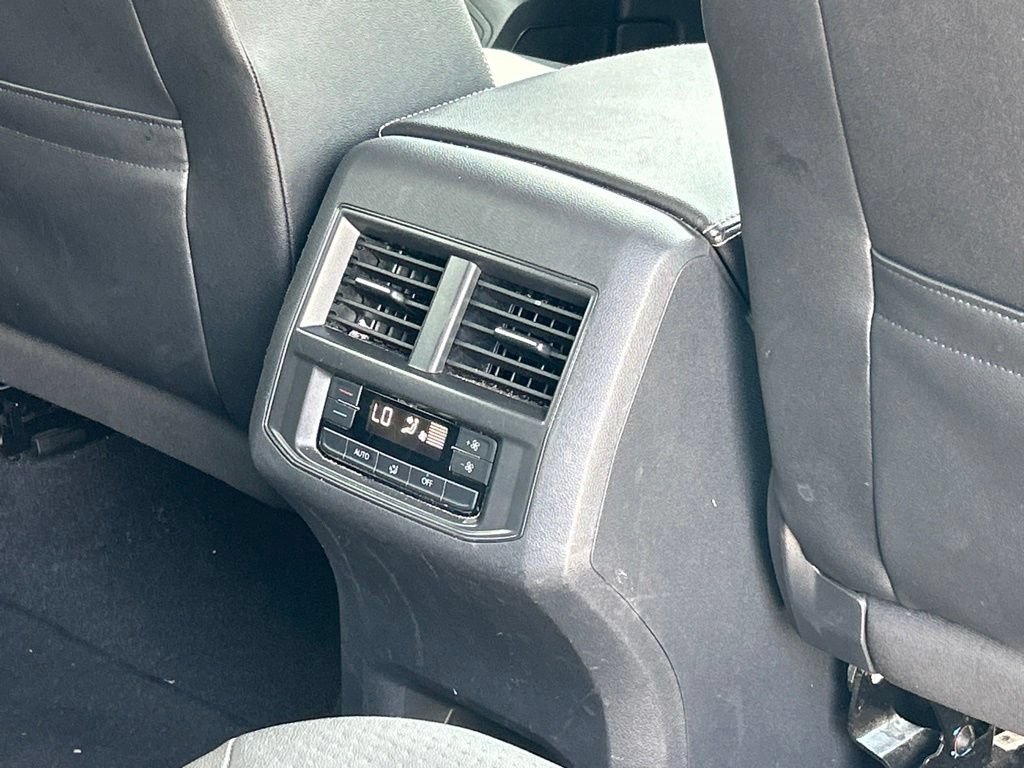 Used 2021 Volkswagen Atlas SE w/ Towing Package FWD image 46