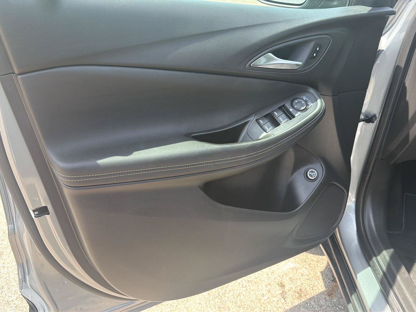 Used 2024 Buick Encore GX Preferred AWD/4WD image 13