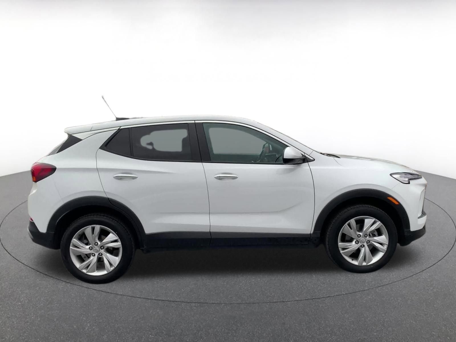 Used 2025 Buick Encore GX Preferred image 16